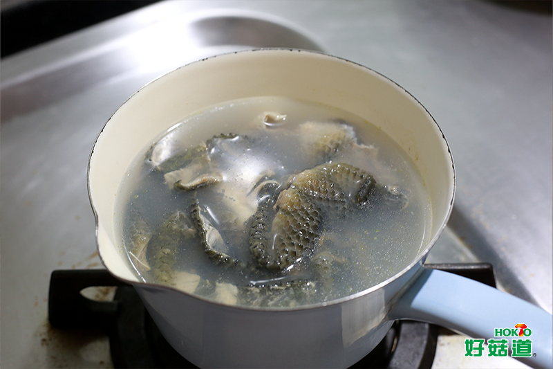 香辣舞菇拌魚皮－食材